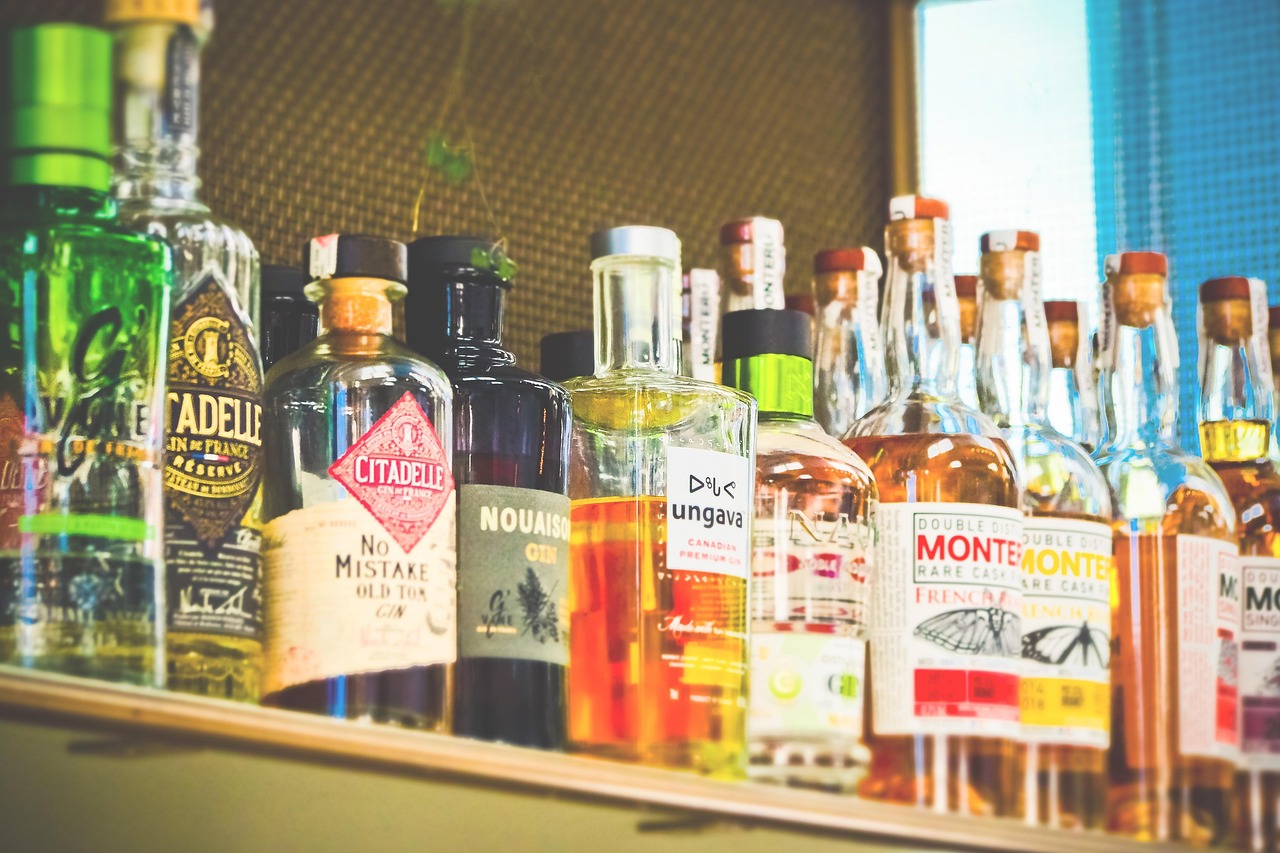 ニキビとアルコールの関係は本当に肌に影響を与えるのか？