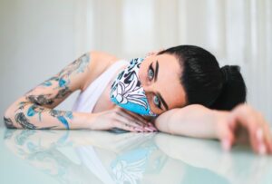 大人ニキビをマスクでこすれ防止するための対策は？