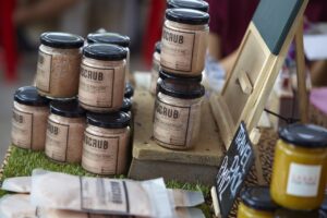 大人ニキビにスクラブは使っていい？