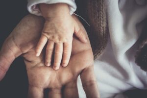 大人ニキビマスクで肌荒れ防止は本当に効果的？