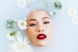 美肌を目指す大人ニキビ対策におけるスキンケアの順番は？